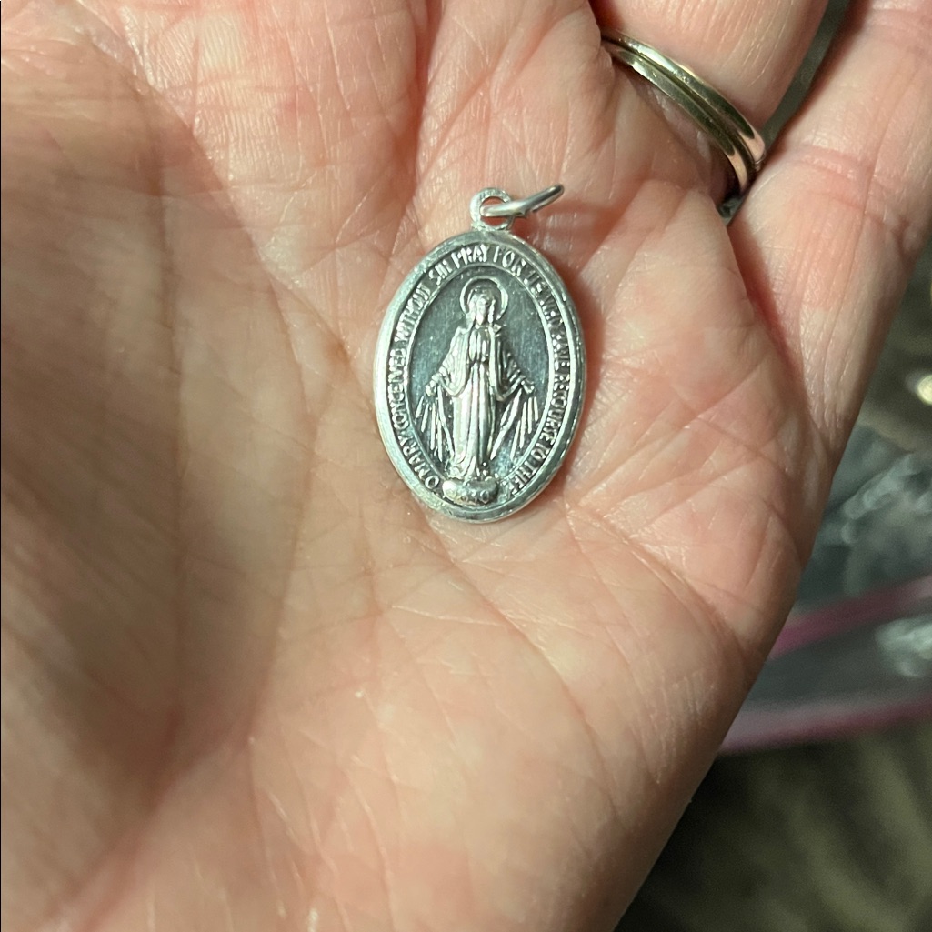 Silver Religious Pendant 752
